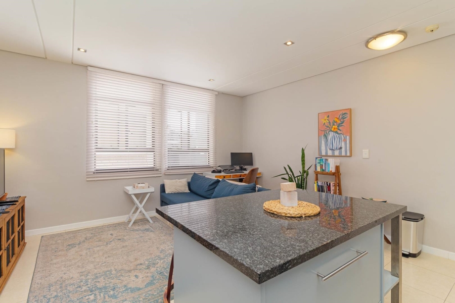 1 Bedroom Property for Sale in Cape Town City Centre Western Cape